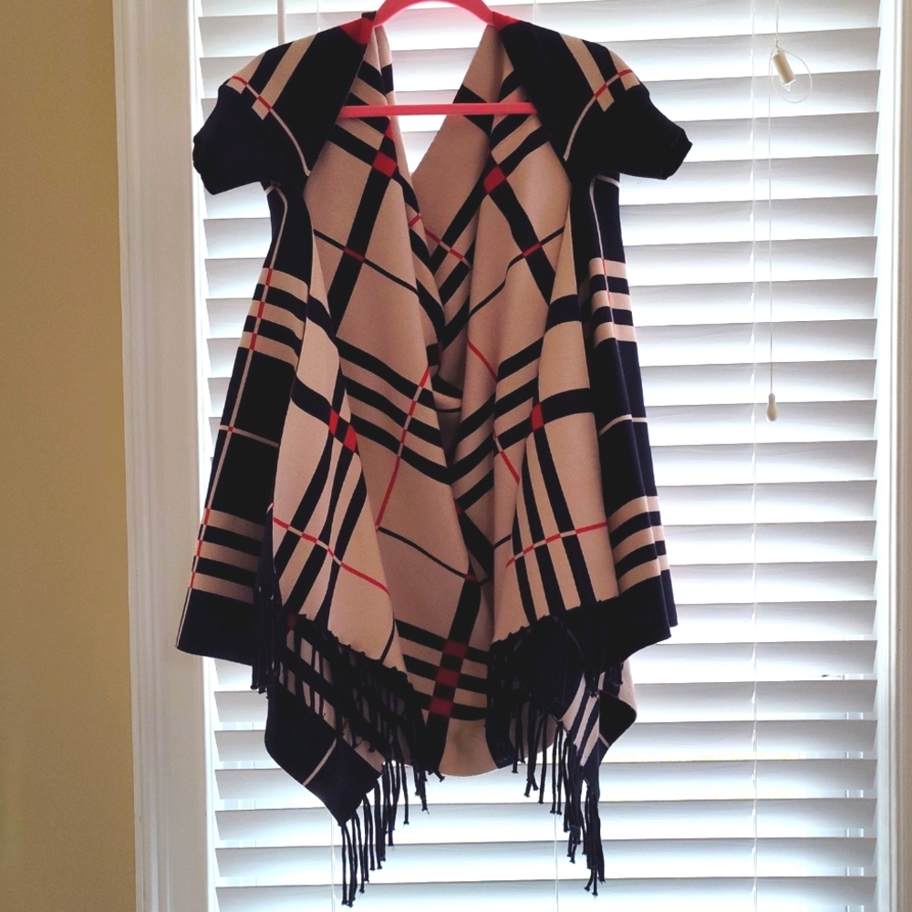 Shawl Poncho Wrap Cape w Short Sleeves No Size